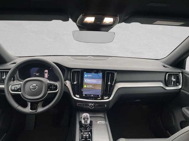 Volvo  B4 Automatik Plus Dark  ACC LED