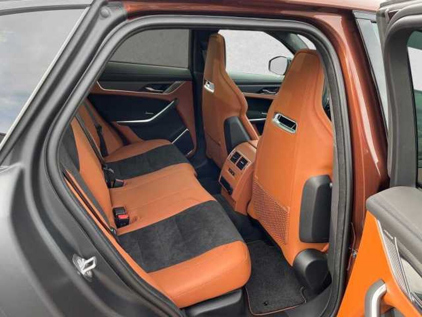 Jaguar  P550 SVR Spiced Copper Edition AHK ACC SD