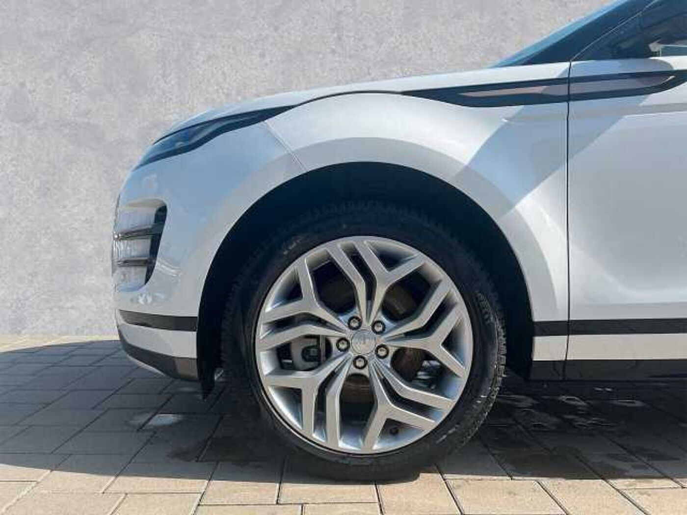 Land Rover  D165 AWD R-Dynamic SE ACC