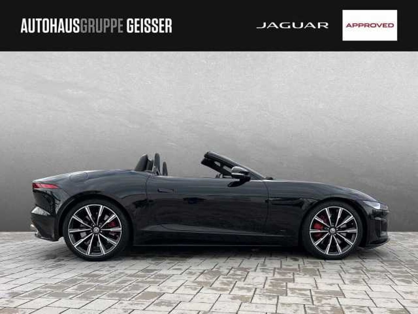 Jaguar  P575 AWD  R75 V8 Cabriolet